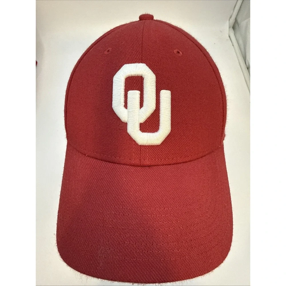 Nike Legacy 91‎ Dri-Fit OU Oklahoma Baseball Hat Cap ONE SIZE Football SEC
